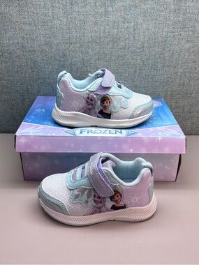 NWT Disney Frozen Anna&Elsa Toddler US Sz 7 Velcro, Light Up, Non-Marking Shoes